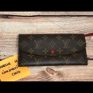 Louis Vuitton Emelie wallet